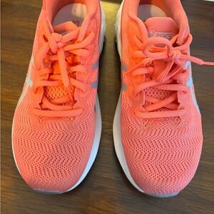 ASICS girl’s Athletic Shoes